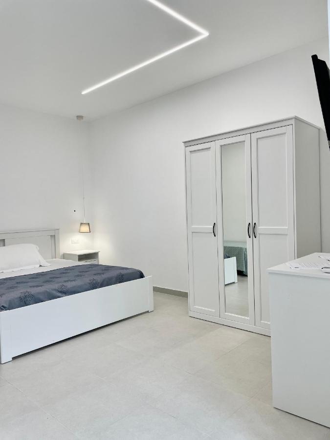 Seashell Guest House Torre Marino Екстер'єр фото